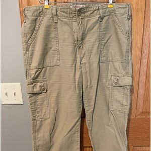 Women’s Levi Strauss Khaki Pants